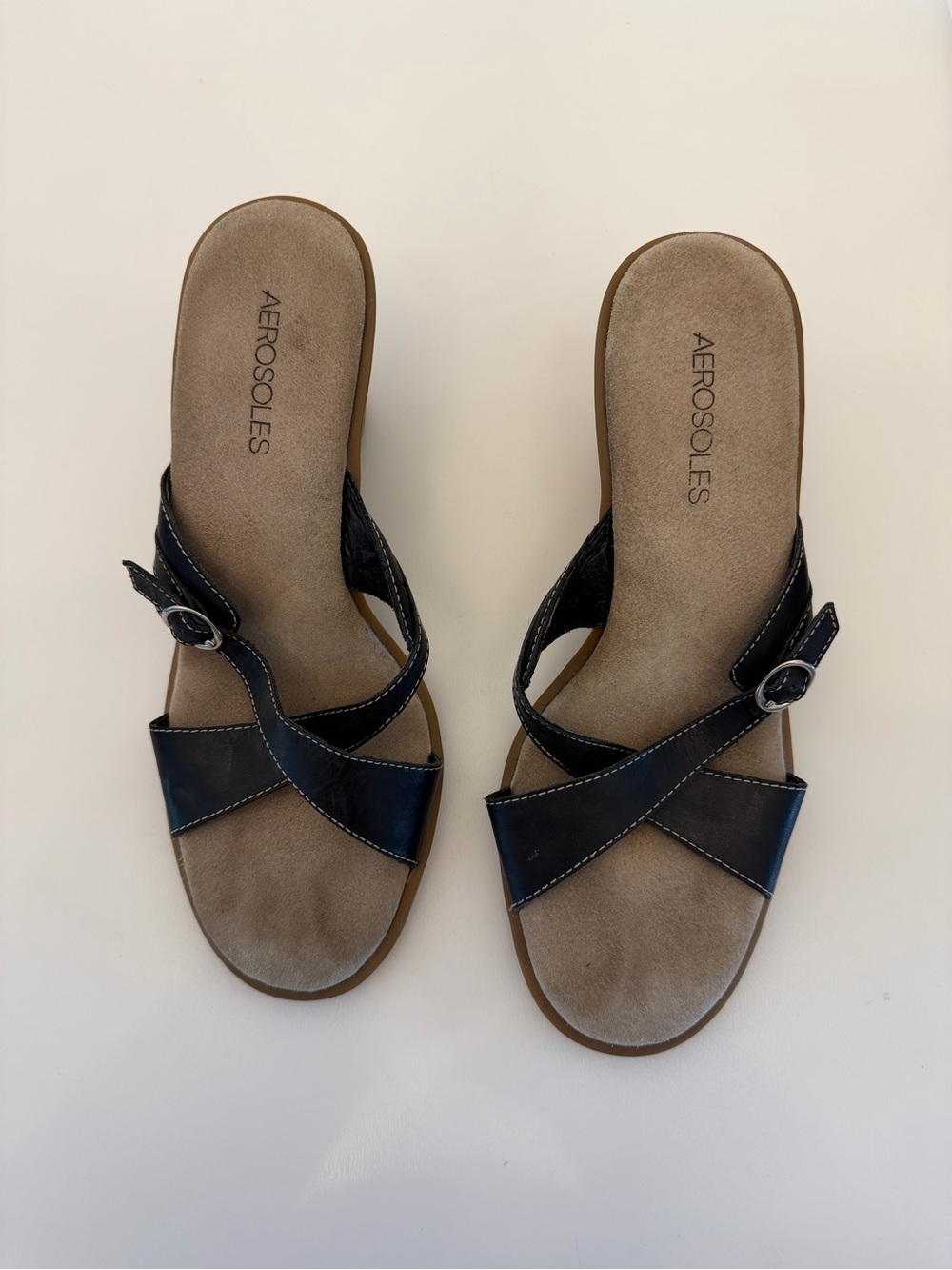Aerosoles Black Crisscross Wedge Sandals – Women’s Size 9